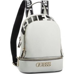 Plecak GUESS - Skye (VG) HWVG74 11320 WHI. Białe plecaki damskie Guess, z aplikacjami, ze skóry ekologicznej, klasyczne. Za 589,00 zł.