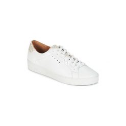 Buty MICHAEL Michael Kors IRVING LACE UP. Białe trampki i tenisówki damskie marki MICHAEL Michael Kors, bez wzorów, bez zapięcia. Za 619,00 zł.