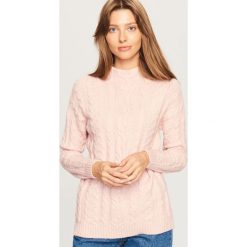 Sweter - Różowy. Czerwone swetry klasyczne damskie marki Reserved, l. Za 89,99 zł.