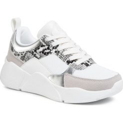 Sneakersy BULLBOXER - 077007F5S Whlg. Białe półbuty damskie Bullboxer, ze skóry ekologicznej. W wyprzedaży za 179,00 zł.