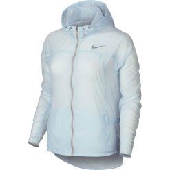 Kurtka do biegania damska NIKE IMPOSSIBLY LIGHT JACKET HOODED / 831546-411. Kurtki sportowe damskie Nike, bez wzorów, bez kaptura, do biegania. Za 189,99 zł.