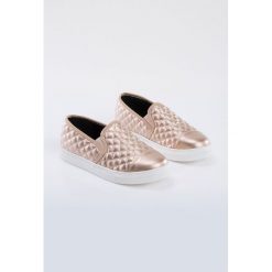 Trampki i tenisówki damskie: Pikowane buty slip on