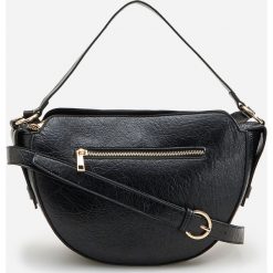 Torebka saddle bag - Czarny. Czarne torebki klasyczne damskie Reserved, bez wzorów, bez dodatków. W wyprzedaży za 79,99 zł.