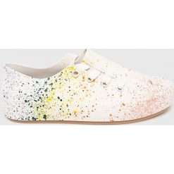 Melissa - Tenisówki. Białe trampki i tenisówki damskie Melissa, bez wzorów, z gumy, bez zapięcia. Za 339,90 zł.