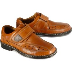 COMFORTABEL 630741-21 tan, półbuty męskie. Półbuty męskie Comfortabel, bez wzorów, ze skóry, bez zapięcia. Za 299,90 zł.