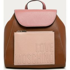 Love Moschino - Plecak. Pomarańczowe plecaki damskie Love Moschino, bez wzorów, ze skóry ekologicznej. Za 899,90 zł.