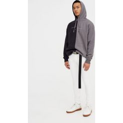 Białe jeansy superskinny. Białe jeansy męskie marki Pull&Bear, m, bez wzorów. Za 89,90 zł.