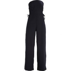 Kombinezony damskie: Fashion Union Petite KATRINA Kombinezon navy