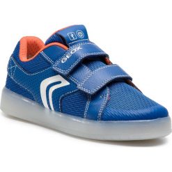 Sneakersy GEOX - J Kommodor B. A J925PA 014BU C0685 D Royal/Orange. Niebieskie trampki chłopięce Geox, bez wzorów, ze skóry ekologicznej, na rzepy. W wyprzedaży za 199,00 zł.