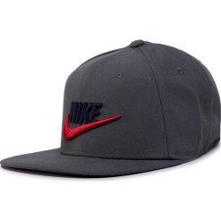 Czapka z daszkiem NIKE - 891284 068 Szary. Szare czapki męskie Nike, bez wzorów, z poliesteru. Za 99,00 zł.