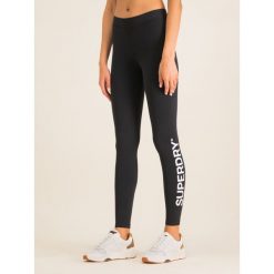 Legginsy Superdry The Logo Legging W7000071A. Czarne spodnie damskie Superdry, z elastanu. W wyprzedaży za 149,00 zł.