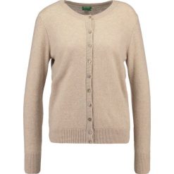 Kardigany damskie: Benetton ROUND NECK CARDIGAN Kardigan stone