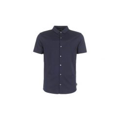 Koszule z krótkim rękawem Emporio Armani BEWU. Niebieskie koszule męskie Emporio Armani, s, bez wzorów, bez kołnierzyka, z krótkim rękawem. Za 509,00 zł.