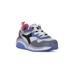 Buty Diadora WHIZZ RUN. Białe trampki męskie Diadora, bez wzorów, bez zapięcia. Za 435,60 zł.