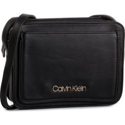 Torebka CALVIN KLEIN - Assorted Xbody K60K605588 BDS. Czarne listonoszki damskie Calvin Klein, bez wzorów, ze skóry ekologicznej, wizytowe, bez dodatków. Za 359,00 zł.