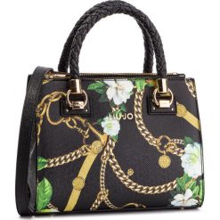 Torebka LIU JO - S Satchel Zip A19101 E0204 Nero 22222. Czarne torebki klasyczne damskie Liu Jo, bez wzorów, ze skóry ekologicznej, klasyczne, bez dodatków. Za 649,00 zł.