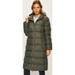 Jack Wolfskin - Kurtka puchowa. Czerwone kurtki damskie Jack Wolfskin, s, bez wzorów, z poliesteru, długie. Za 999,90 zł.