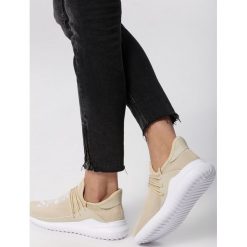 Beżowe Buty Sportowe Entien. Brązowe buty sportowe damskie Born2be, z haftami, sportowe. Za 89,99 zł.