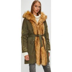 Pinko - Kurtka. Zielone kurtki damskie Pinko, s, z haftami, z bawełny, długie, z kapturem. W wyprzedaży za 1399,00 zł.