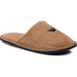 Kapcie EMPORIO ARMANI - XJPM01 XM093 00558 Beige. Pomarańczowe klapki męskie Emporio Armani, bez wzorów, z tworzywa sztucznego. W wyprzedaży za 219,00 zł.