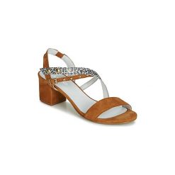 Sandały Regard REFTA V1 ANTE CAMEL. Pomarańczowe sandały damskie marki Regard, bez wzorów, bez obcasa, bez zapięcia. Za 529,00 zł.