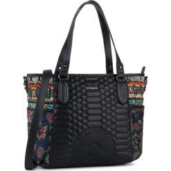 Torebka DESIGUAL - 19WAXA01 4092. Czarne torebki klasyczne damskie Desigual, bez wzorów, ze skóry ekologicznej, klasyczne, bez dodatków. W wyprzedaży za 339,00 zł.