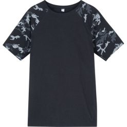 T-shirt Slim Fit bonprix czarny. Czarne t-shirty chłopięce bonprix, moro, z krótkim rękawem. Za 29,99 zł.