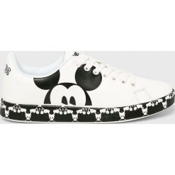 Desigual - Buty. Białe buty sportowe damskie Desigual, bez wzorów, z gumy, sportowe. W wyprzedaży za 239,90 zł.