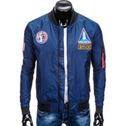KURTKA MĘSKA PRZEJŚCIOWA BOMBERKA C351 - GRANATOWA. Niebieskie kurtki męskie bomber Ombre Clothing, m, w kolorowe wzory, z poliesteru, eleganckie. Za 79,00 zł.