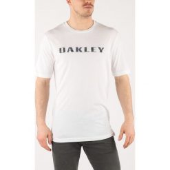 Oakley Camo Koszulka Biały. Białe podkoszulki męskie Oakley, xl, z nadrukiem, z bawełny, bez kołnierzyka, z krótkim rękawem, krótkie. Za 119,95 zł.