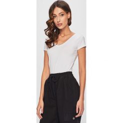 Answear - T-shirt. Białe bluzki damskie ANSWEAR, s, bez wzorów, z elastanu, bez kołnierzyka. Za 39,90 zł.
