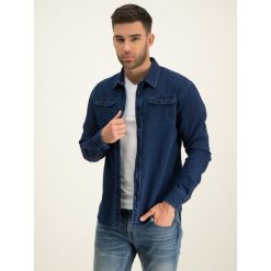 Koszula Guess Moses M94H33 D3TB1. Niebieskie koszule męskie Guess, m, z aplikacjami, casualowe, bez kołnierzyka, bez rękawów. W wyprzedaży za 209,00 zł.
