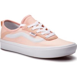 Tenisówki VANS - Comfycush Zushi VN0A3WM6VNB1 (Checker) Spanish Villa/W. Różowe półbuty damskie Vans, bez wzorów, z gumy, bez zapięcia. W wyprzedaży za 239,00 zł.