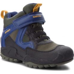 Śniegowce GEOX - J N.Savage B.B Abx A J841WA 011BC CA3K4 S Military/Royal. Zielone śniegowce chłopięce Geox, bez zapięcia. W wyprzedaży za 229,00 zł.