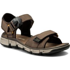 Sandały CLARKS - Explore Part 261246437 Mushroom Nubuck. Pomarańczowe klapki męskie Clarks, bez wzorów, ze skóry. W wyprzedaży za 259,00 zł.