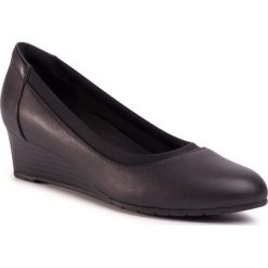 Półbuty CLARKS - Mallory Berry 261453344 Black Leather. Czarne półbuty damskie Clarks, bez wzorów, ze skóry, bez obcasa, na obcasie, bez zapięcia. Za 299,00 zł.