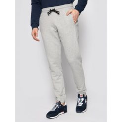 Spodnie dresowe Trussardi Jeans 52P00117. Szare jeansy męskie Trussardi Jeans, xl, bez wzorów. W wyprzedaży za 339,00 zł.