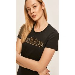 Adidas - T-shirt. Czarne topy damskie Adidas, s, z nadrukiem, z bawełny, z okrągłym kołnierzem. W wyprzedaży za 89,90 zł.