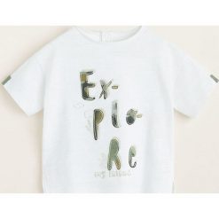 Mango Kids - T-shirt dziecięcy Luis 80-104 cm. Białe t-shirty chłopięce Mango Kids, z nadrukiem, z bawełny, bez rękawów. W wyprzedaży za 19,90 zł.