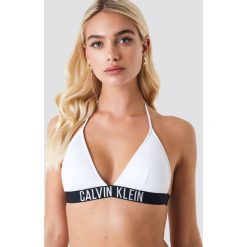 Calvin Klein Góra bikini Fixed Triangle-RP Logo - White. Czarne bikini marki Calvin Klein, z tkaniny. Za 181,95 zł.