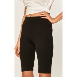 Guess Jeans - Szorty. Czarne szorty damskie Guess Jeans, s, z aplikacjami, z elastanu, casualowe. Za 279,90 zł.