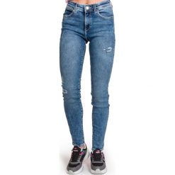 Jeansy Wrangler Skinny W28KTX21P. Pomarańczowe jeansy damskie Wrangler, s, z aplikacjami, z elastanu. W wyprzedaży za 259,99 zł.
