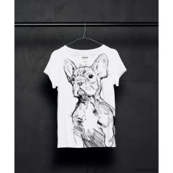 French-Bulldog t-shirt woman. T-shirty damskie Pakamera, bez wzorów, z wiskozy, klasyczne, z klasycznym kołnierzykiem. Za 129,00 zł.
