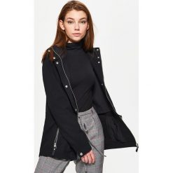 Parka z kapturem - Czarny. Czarne parki męskie Cropp, l. Za 199,99 zł.