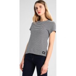Bluzki, topy, tuniki: Calvin Klein Jeans CORE TEE BASIC Tshirt z nadrukiem bright white / ck black