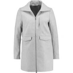 Płaszcze damskie: Noisy May NMMINNA Krótki płaszcz light grey melange