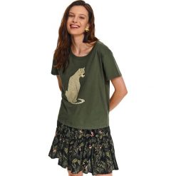 T-shirt damski z nadrukiem. Zielone t-shirty damskie Top Secret, z nadrukiem, z bawełny, z okrągłym kołnierzem. Za 39,99 zł.