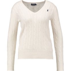 Polo Ralph Lauren KIMBERLY Sweter cream. Białe swetry klasyczne damskie marki Polo Ralph Lauren, xl, z wełny. Za 539,00 zł.