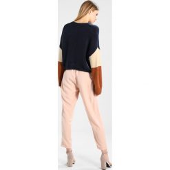 Swetry klasyczne damskie: Native Youth CANYAN Sweter navy
