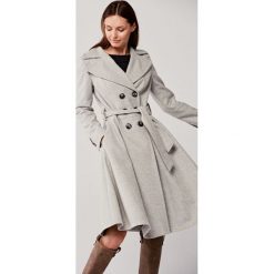 Płaszcz wełniany Achillea jasnoszary 34 szary. Szare płaszcze damskie na zimę, m, z jedwabiu, eleganckie. Za 1597,00 zł.